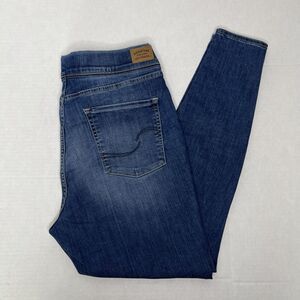 Signature Levi Strauss Pull-On‎ Shaping Super Skinny Jeggings - Size 16